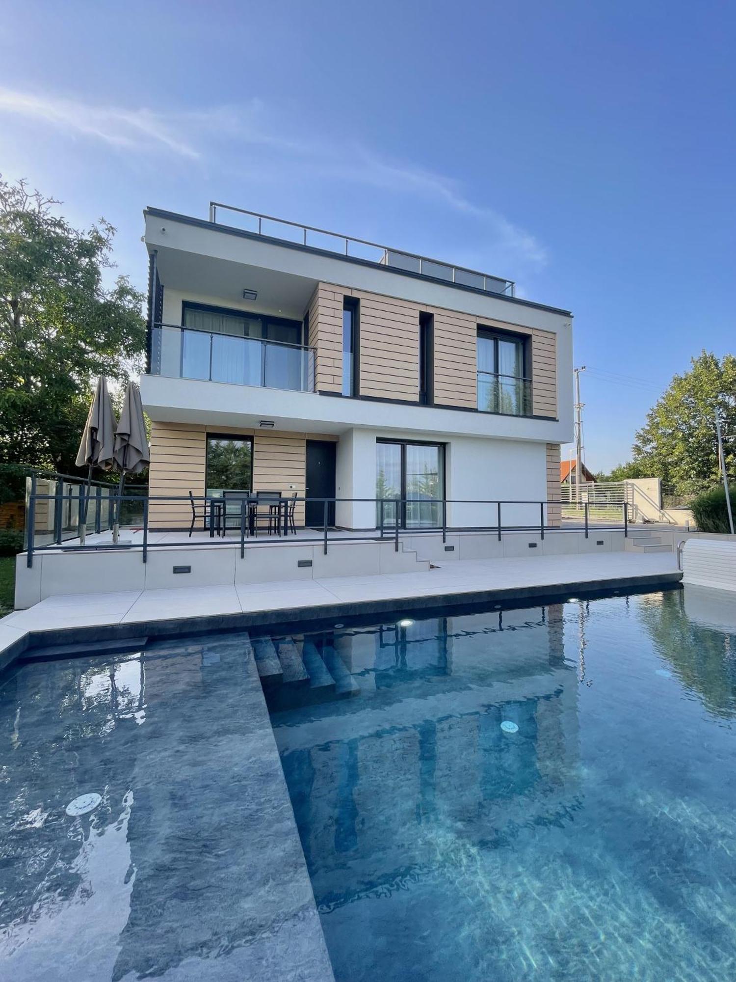 Golden Relax Apartments Balatonfüred Buitenkant foto
